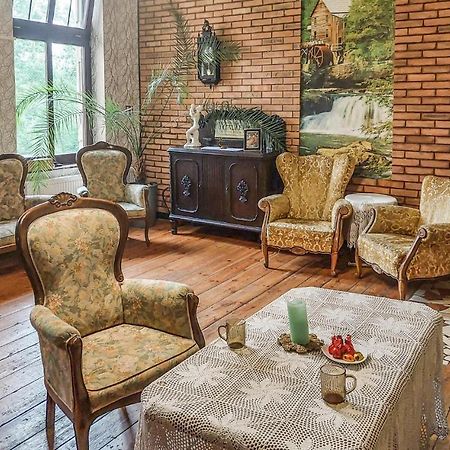 Cozy Home In Raciaski Mlyn With Kitchen Raciaz ภายนอก รูปภาพ