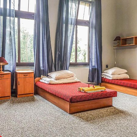 Cozy Home In Raciaski Mlyn With Kitchen Raciaz ภายนอก รูปภาพ