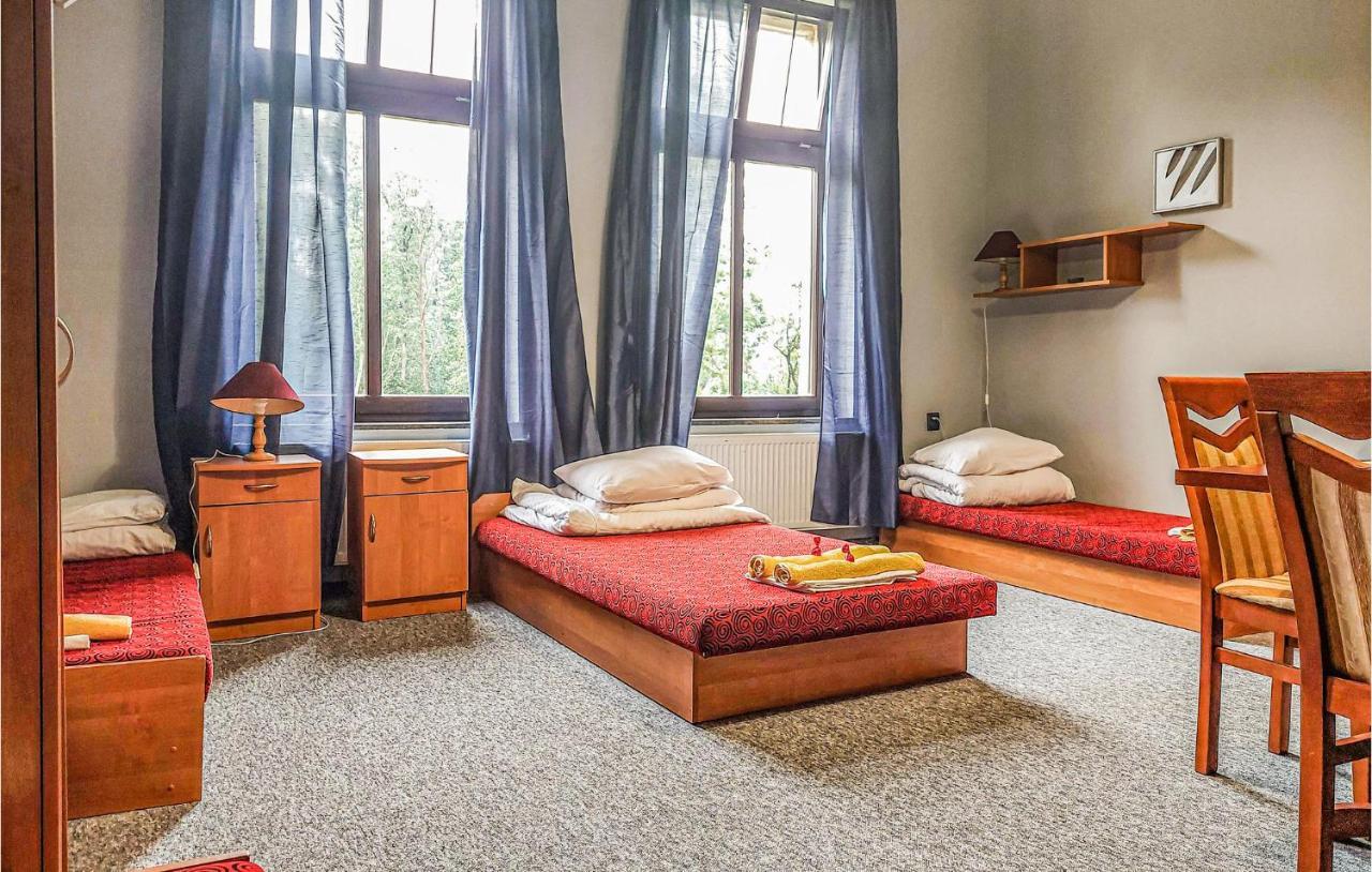 Cozy Home In Raciaski Mlyn With Kitchen Raciaz ภายนอก รูปภาพ